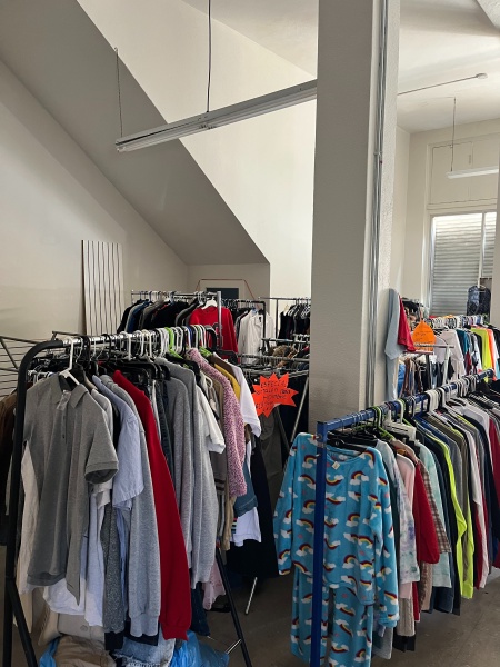 Rina's varieties | Tailor Services and Accessories 