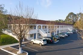 Motel 6 Thousand Oaks, CA | Rent an Hotel Room Tonight!