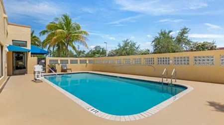 Best Western Plus Miami Airport North Hotel & Suites