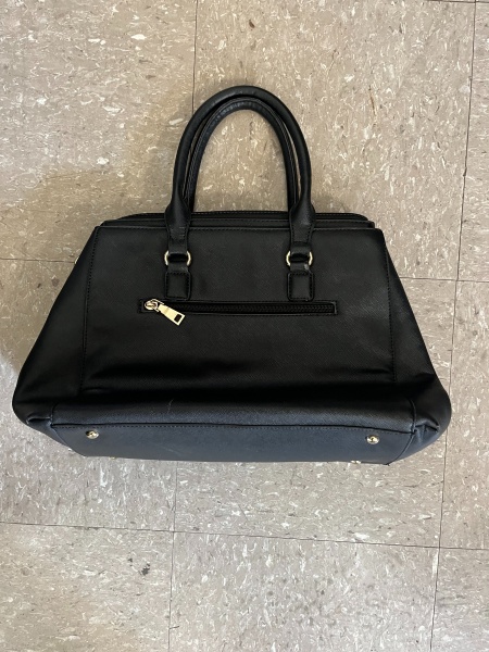 Rina's varieties | Tailor Services and Accessories 